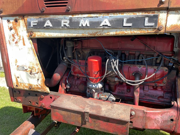#1020-•-farmall-656-gas-tractor-(augusta,-wi)-image-31