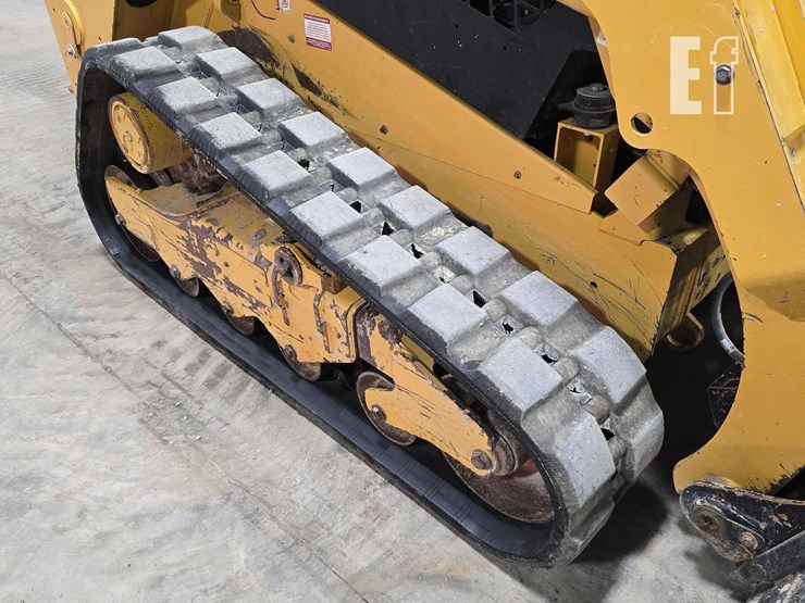 2021-caterpillar-259d3-image-37