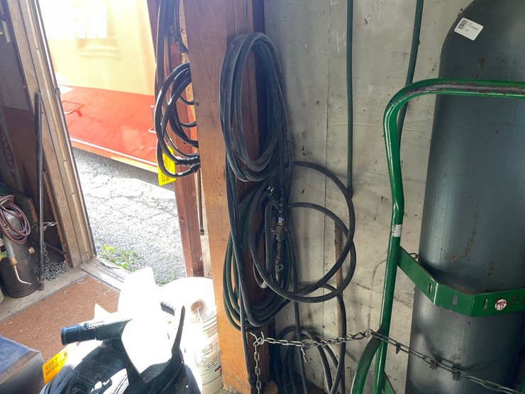 #4056-•-torch-tanks-with-cart-and-hoses-image-3