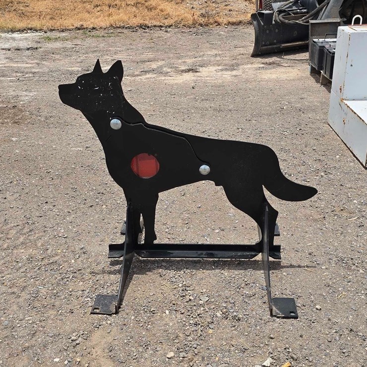 COYOTE SHAPED SHOOTING TARGET
