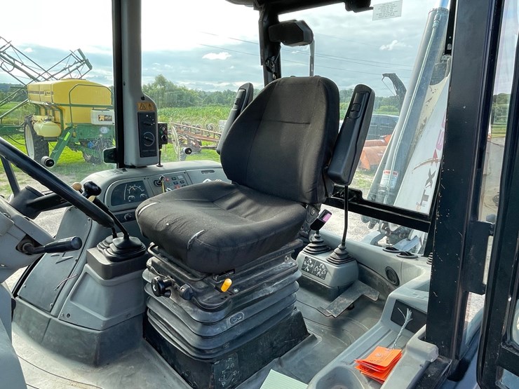 #999-•-case-ih-140a-tractor-with-cab-image-12