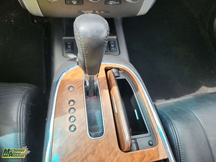 2011-nissan-murano-image-23