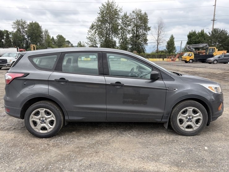 2017-ford-escape-image-3