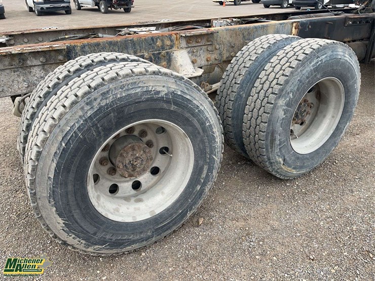 2000-kenworth-t800-image-12
