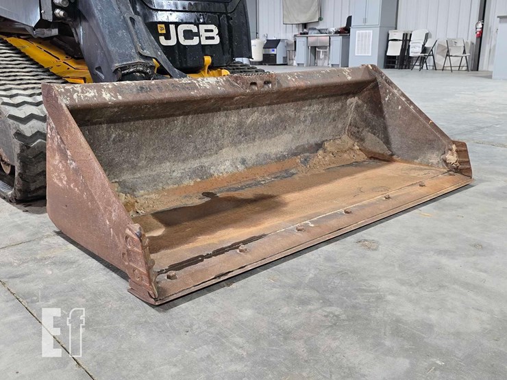 2022-jcb-3ts-8t-image-10