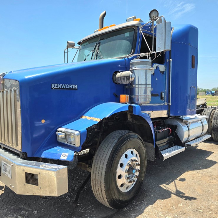 2013 KENWORTH T800