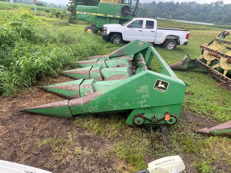 #1935-•-john-deere-(4)-row-corn-head-image-7