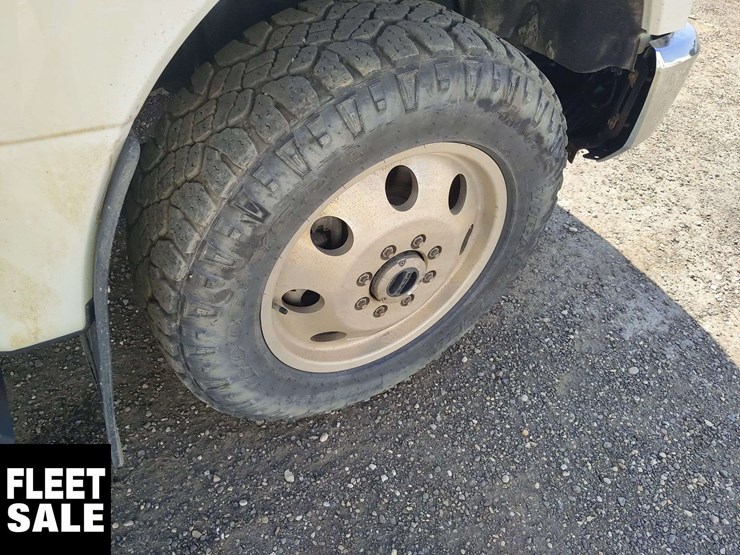 2020-ford-f350-image-13