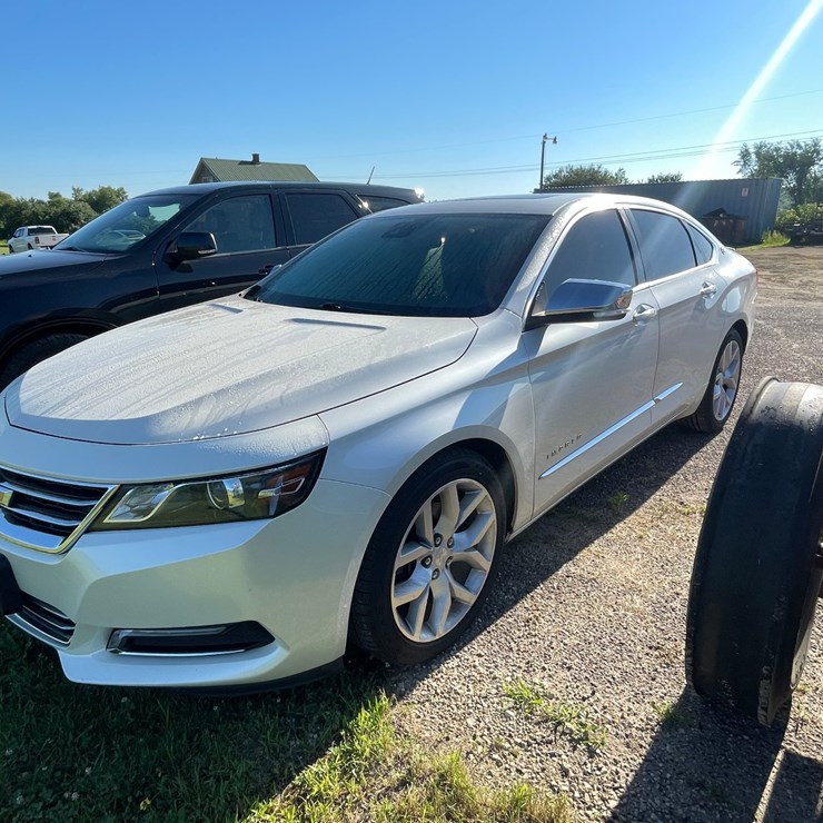 #1010 • 2014 Chevy Impala LTZ (Has WI Title)