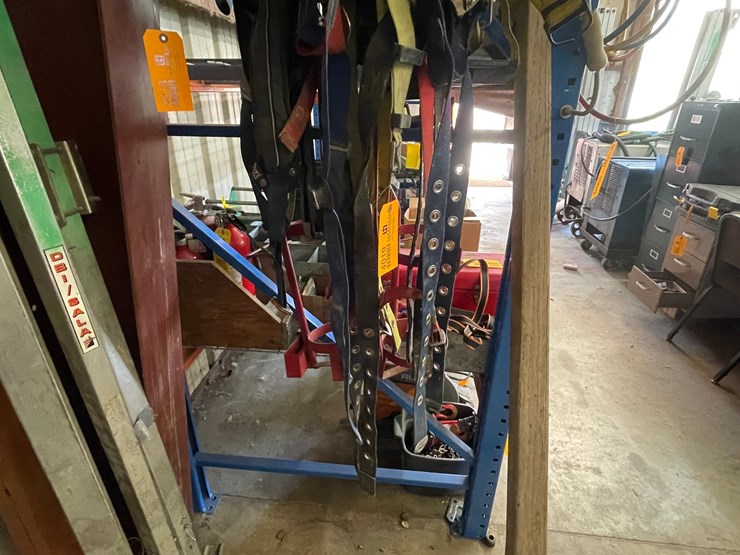 #4019-•-(9)-safety-harnesses'-image-4