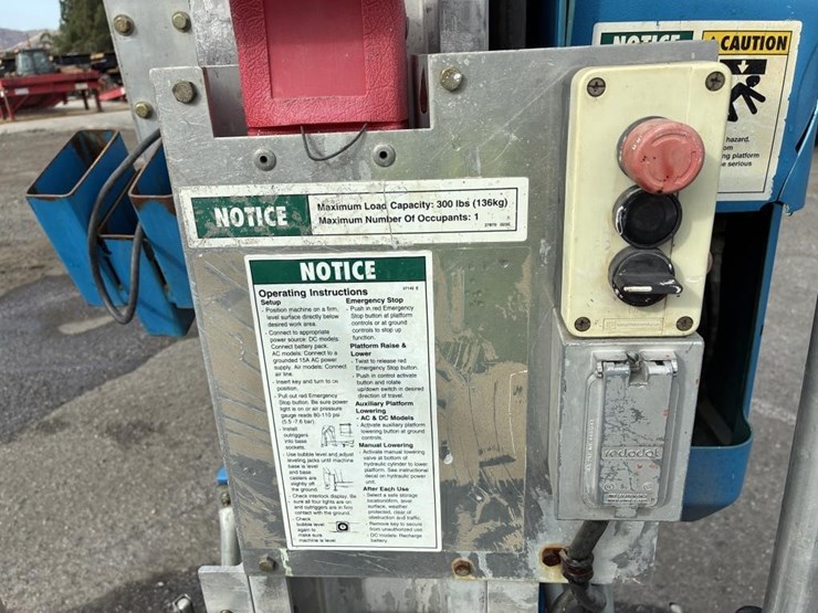 1995-genie-amp-30-man-lift-image-12