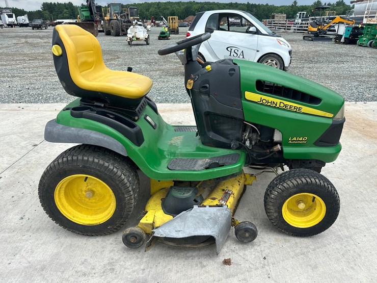 john-deere-la140-image-6