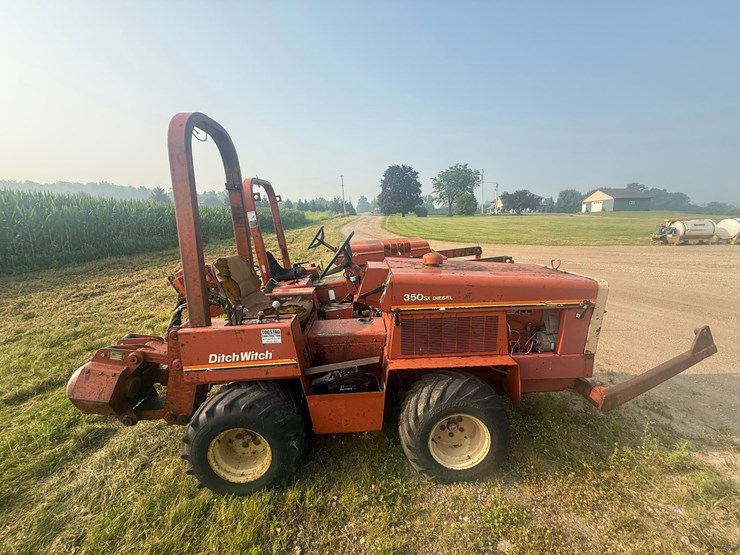 ditch-witch-350sx-image-6