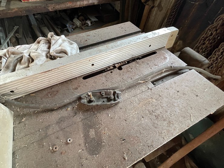 #2338-•-simpson--sears-table-saw-and-black-and-decker-circular-saw-image-5
