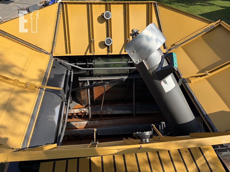 2013-claas-lexion-760-image-37