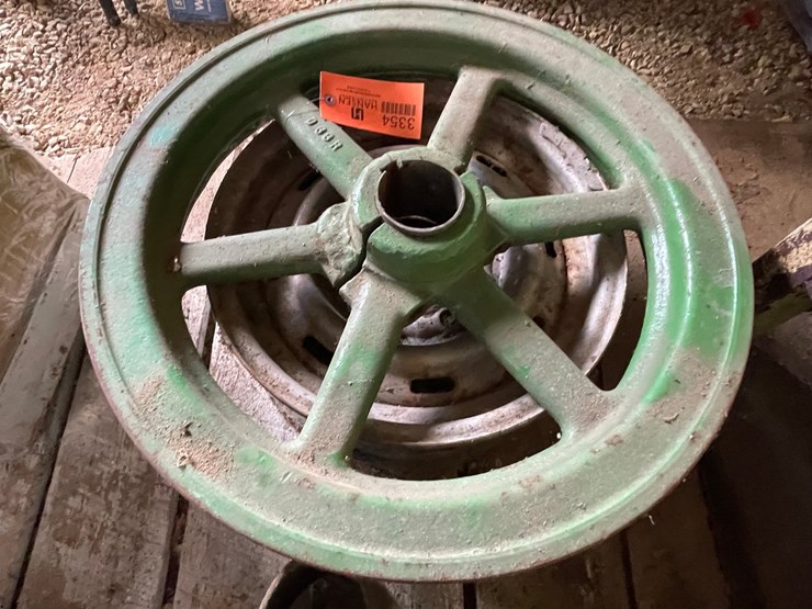 #3354-•-vintage-john-deere-belt-pulley-image-7