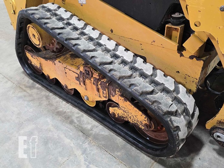 2022-caterpillar-259d3-image-36