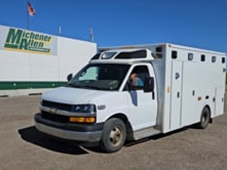 2018-chevrolet-express-s/a-ambulance-image-5