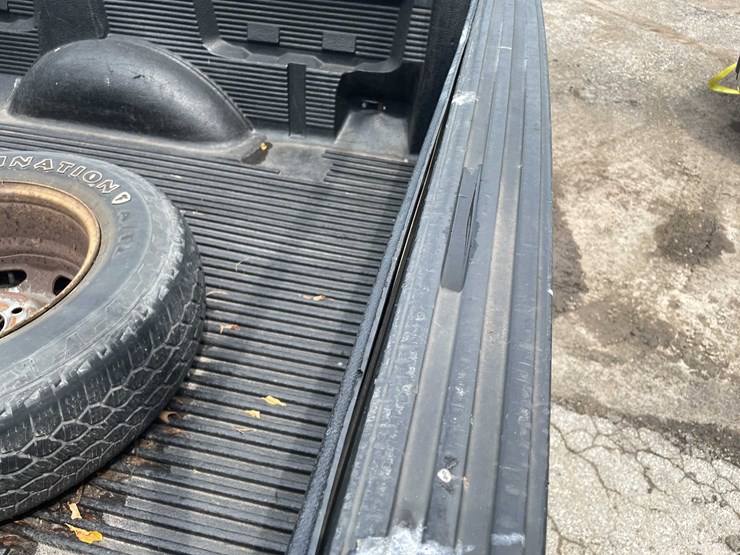 2014-ford-f150-xl-image-29