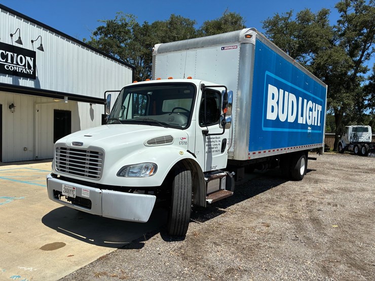 #9939-•-2017-freightliner-m2-box-truck-image-2