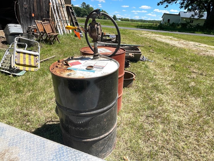 #3310-•-(2)-55-gallon-metal-barrels-image-7