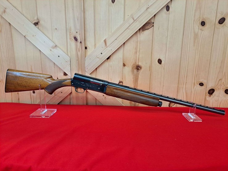 browning-a5-light-twelve-12-gauge-semiauto-shotgun-image-14
