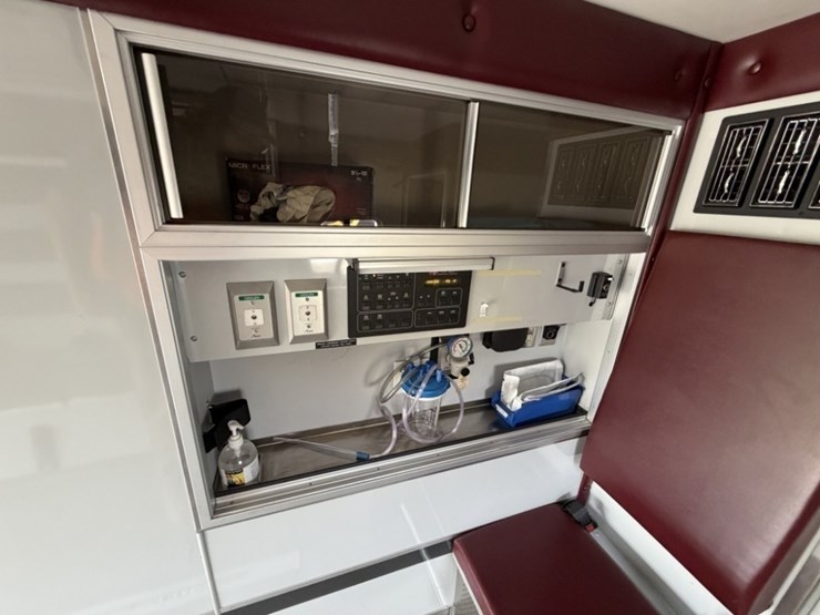 2002-international-durastar-4400-image-23