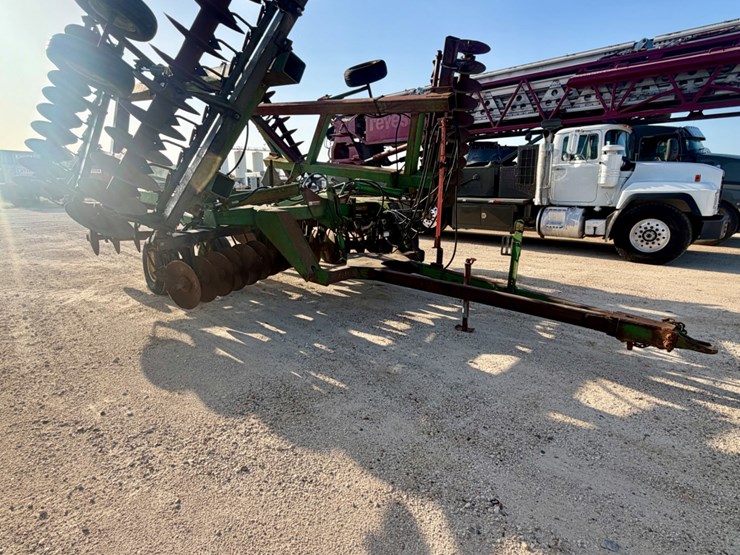 john-deere-630-image-3