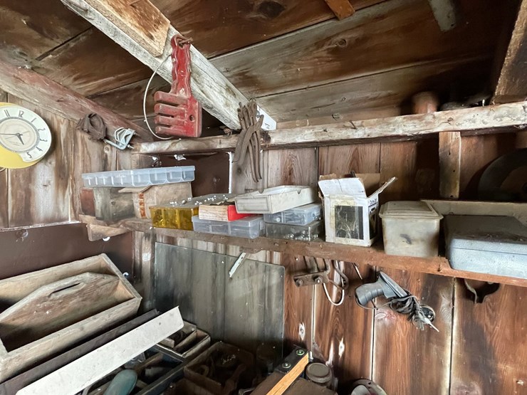 #2334-•-content-of-workbench-image-9