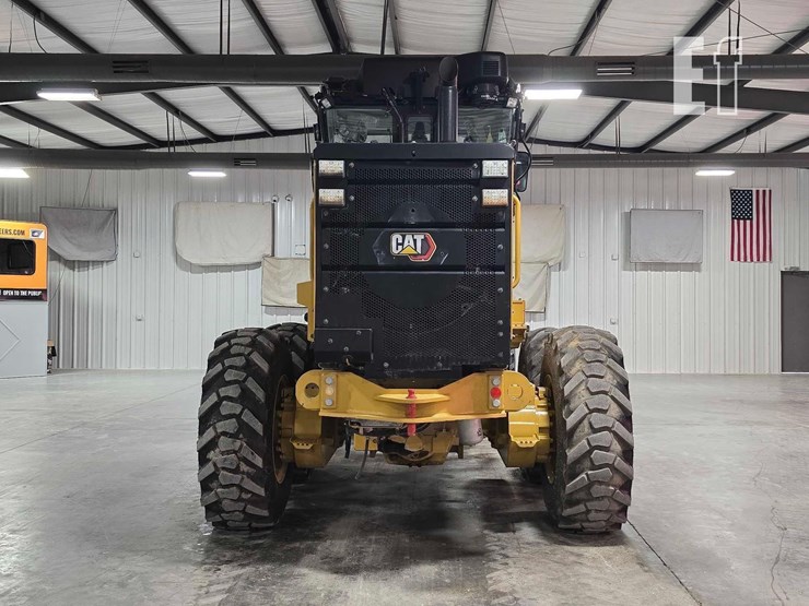 2021-caterpillar-120-image-8