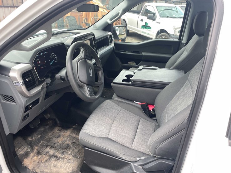 2023-ford-f150-xl-image-44