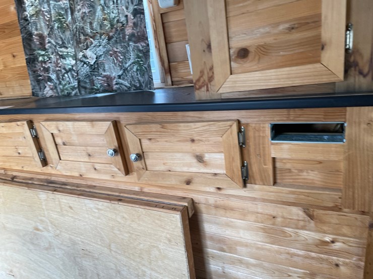 #5815-•-2012-ice-castle-ml-edition-ice-house/camper-(sells-with-paperwork-to-obtain-title)-image-39