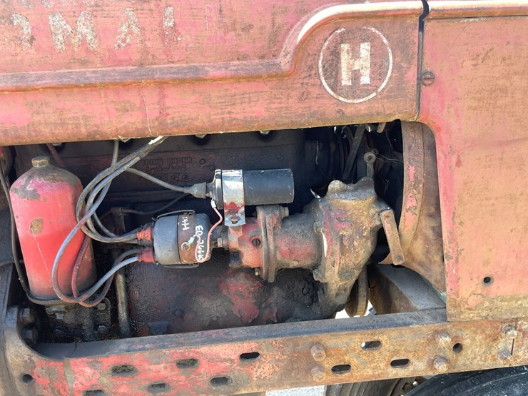 #1021-•-farmall-h-tractor-image-40
