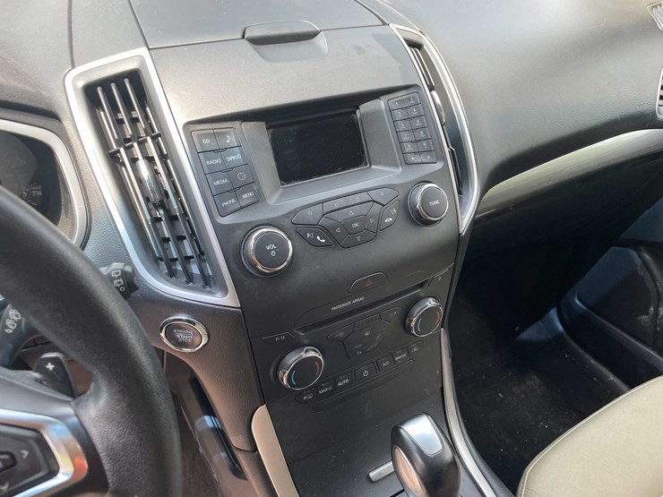 2018-ford-edge-sel-image-44