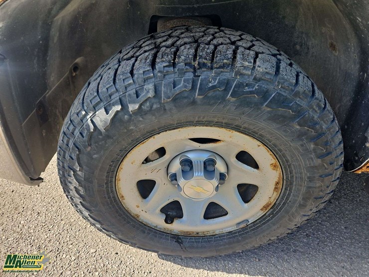 2013-chevrolet-silverado-1500-image-12
