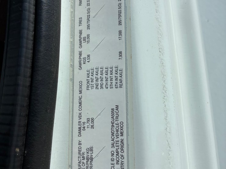 #9941-•-2017-freightliner-m2-box-truck-image-16