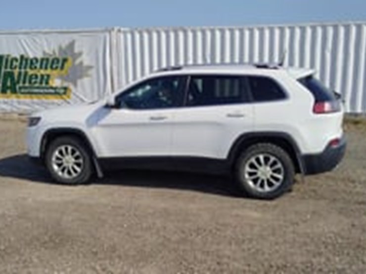2019-jeep-cherokee-image-5