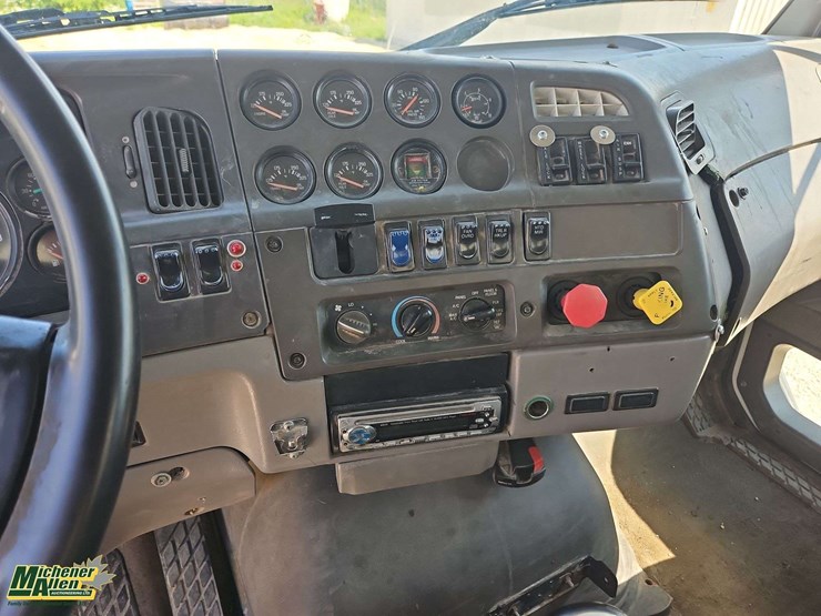 2000-sterling-lt9511-image-28