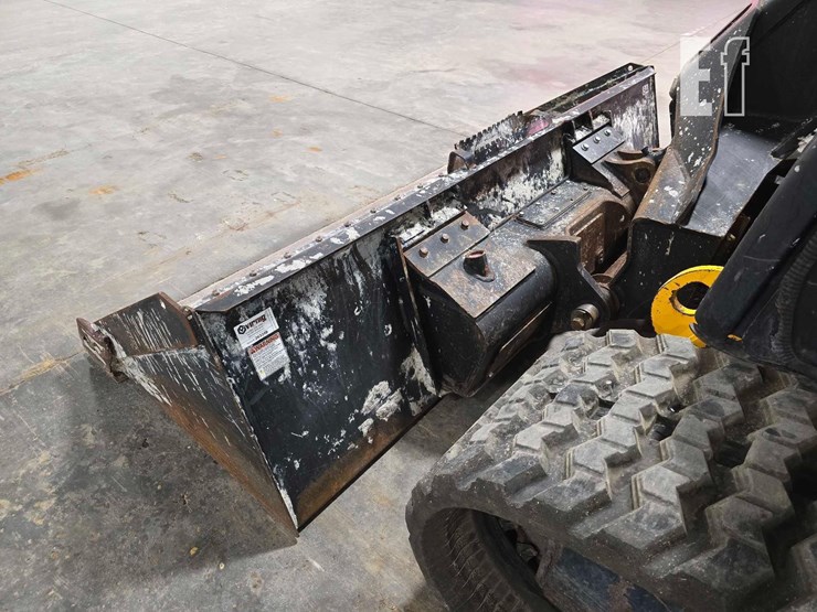 2021-jcb-3ts-8t-image-12