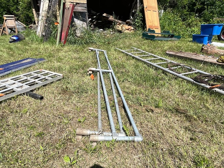 #3230-•-10'-metal-rails-image-8