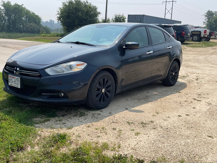 #1012-•-2013-dodge-dart-limited-(has-wi-title)-image-1
