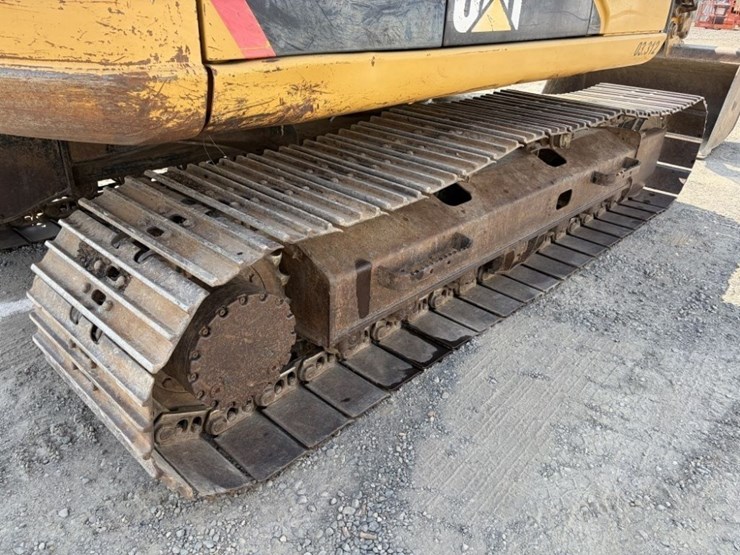 2004-caterpillar-312-image-23