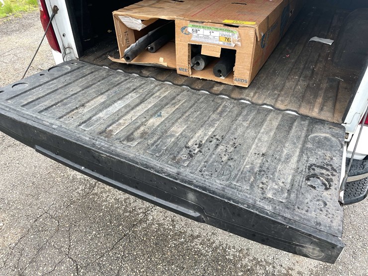 2020-chevrolet-1500-image-40