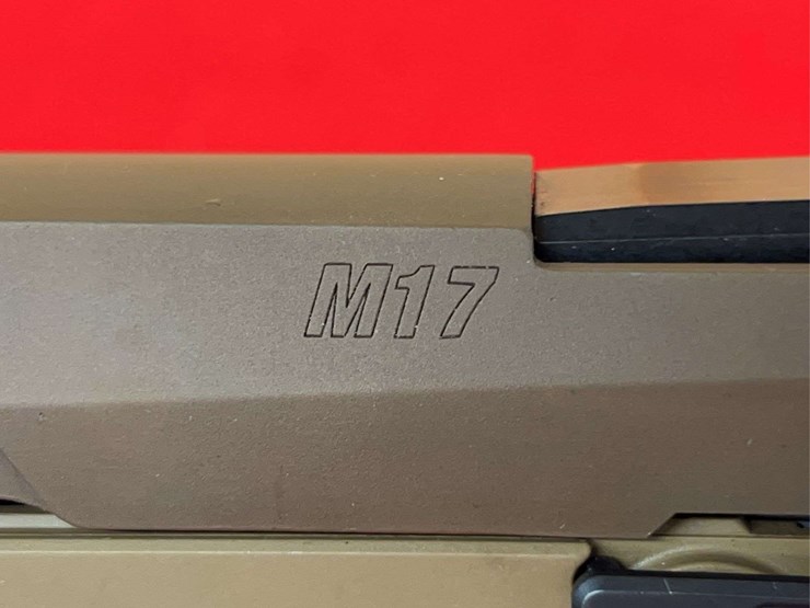 sig-sauer-p320-m17-9mm-semiauto-pistol-image-15