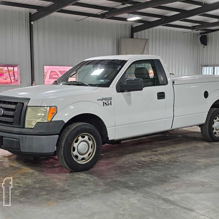 2010 FORD F150 XL