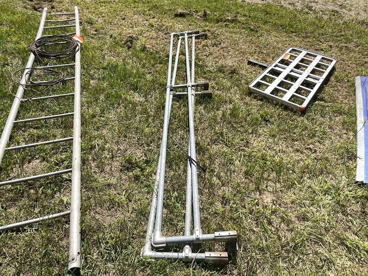 #3230-•-10'-metal-rails-image-4