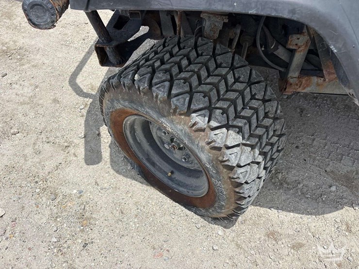 2019-kubota-rtv-x900-image-10