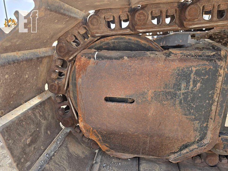 2018-deere-245g-lc-image-29