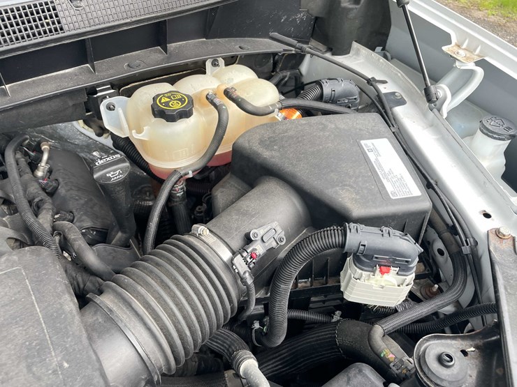 2020-chevrolet-1500-image-70