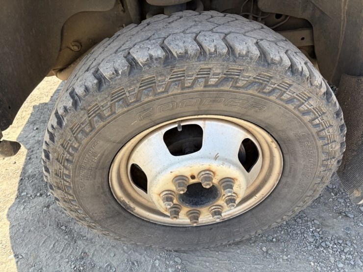 2008-dodge-ram-3500-image-16